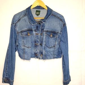 Cropped denim jacket